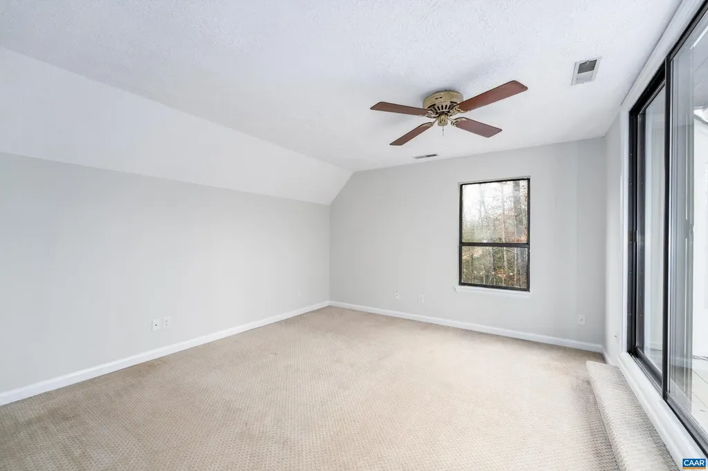 23 Stonewall Road Palmyra VA 22963