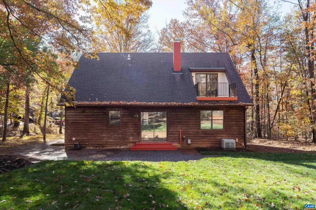 23 Stonewall Road Palmyra VA 22963