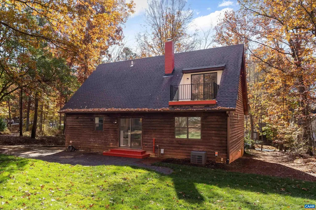23 Stonewall Road Palmyra VA 22963