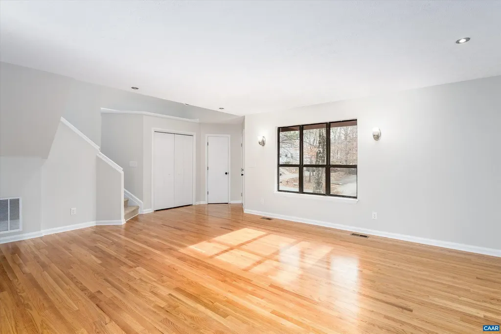 23 Stonewall Road Palmyra VA 22963