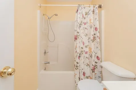 1306 Goldfinch Drive Harrisonburg VA 22802