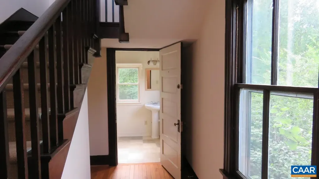 740 Canal Street Scottsville VA 24590