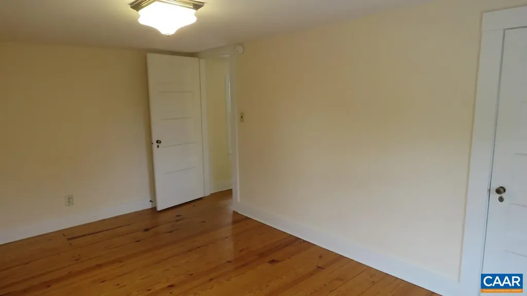 740 Canal Street Scottsville VA 24590