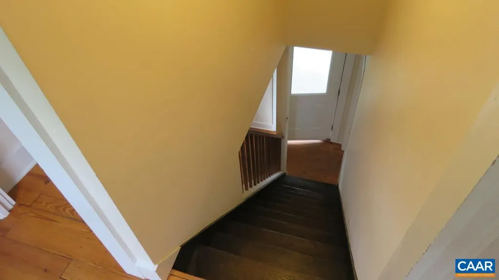 740 Canal Street Scottsville VA 24590