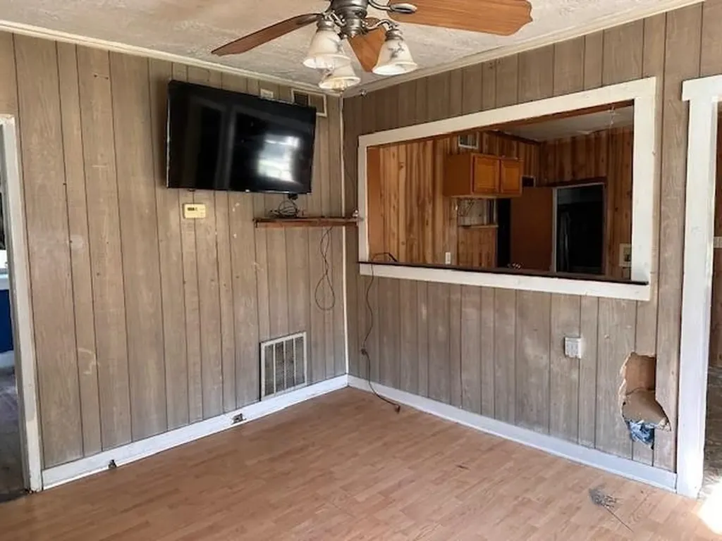 10039 Jess Arey Lane Dayton VA 22821