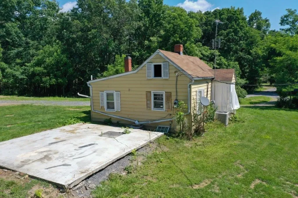 10039 Jess Arey Lane Dayton VA 22821