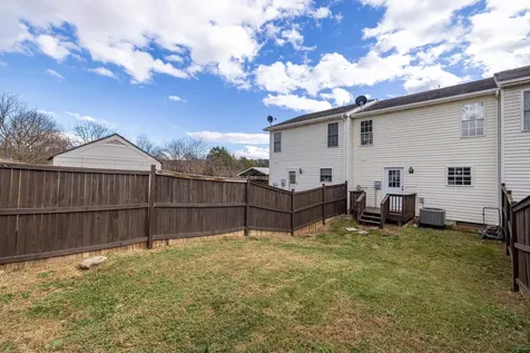 102 Kadies Lane Edinburg VA 22824
