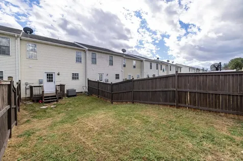 102 Kadies Lane Edinburg VA 22824