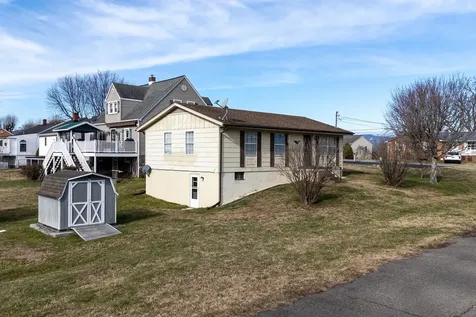 502 Seventh Street Elkton VA 22827