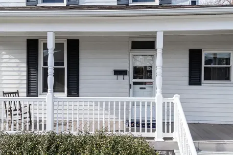 422 Baltimore Avenue Staunton VA 24401