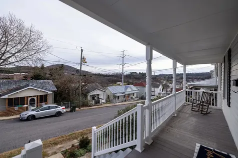 422 Baltimore Avenue Staunton VA 24401