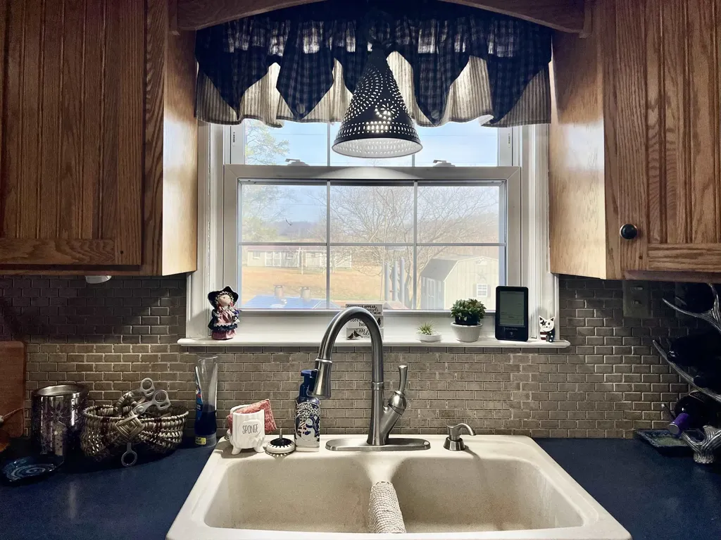 8346 Spring Creek Road Bridgewater VA 22812