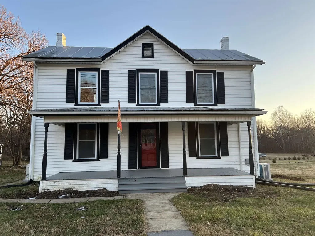 1795 New Hope And Crimora Road Crimora VA 24431