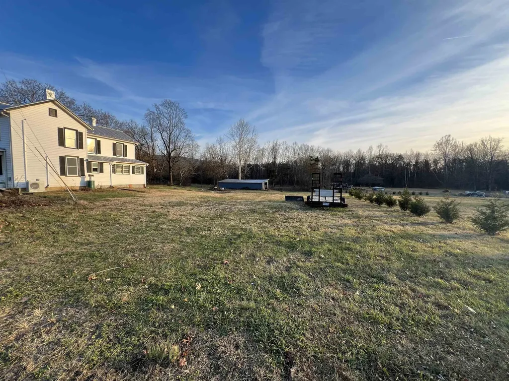 1795 New Hope And Crimora Road Crimora VA 24431