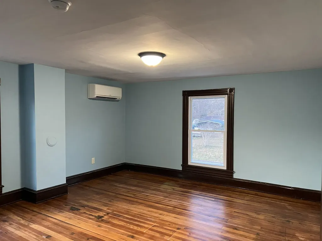 1795 New Hope And Crimora Road Crimora VA 24431