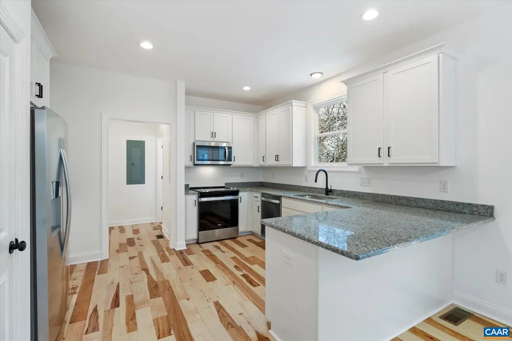 423 10 1/2 Street NW Charlottesville VA 22903