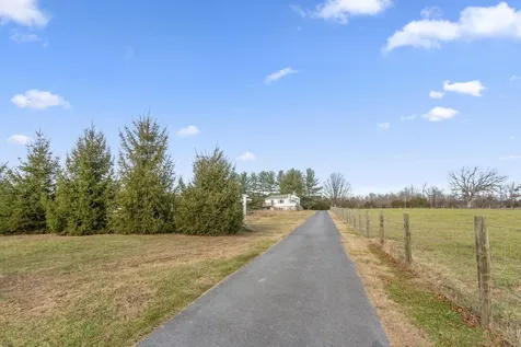 8086 Craun Drive Grottoes VA 24441