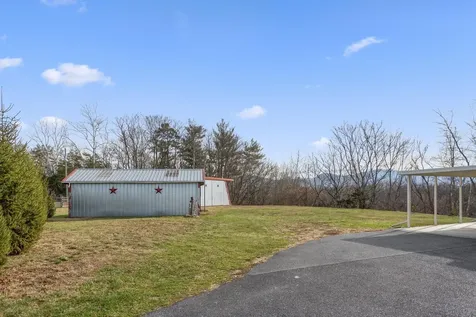 8086 Craun Drive Grottoes VA 24441