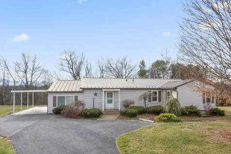 8086 Craun Drive Grottoes VA 24441