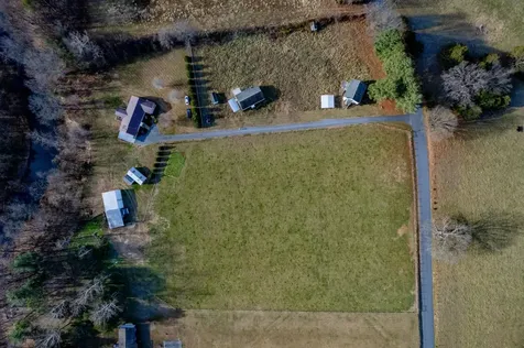 8086 Craun Drive Grottoes VA 24441