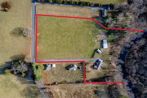 8086 Craun Drive Grottoes VA 24441