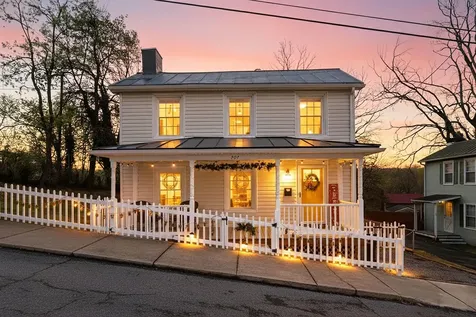 207 Reservoir Street Staunton VA 24401