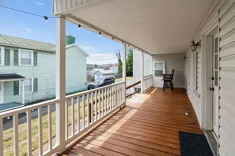 207 Reservoir Street Staunton VA 24401