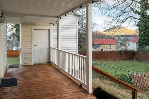 207 Reservoir Street Staunton VA 24401
