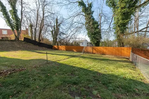 207 Reservoir Street Staunton VA 24401