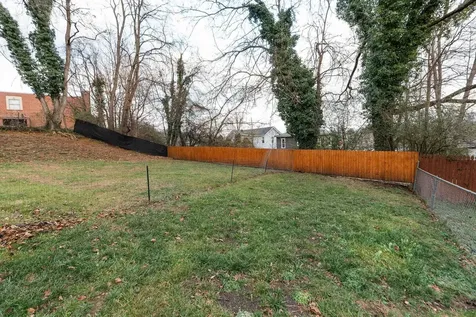 207 Reservoir Street Staunton VA 24401