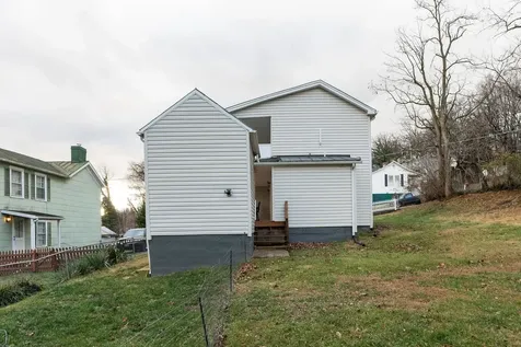 207 Reservoir Street Staunton VA 24401