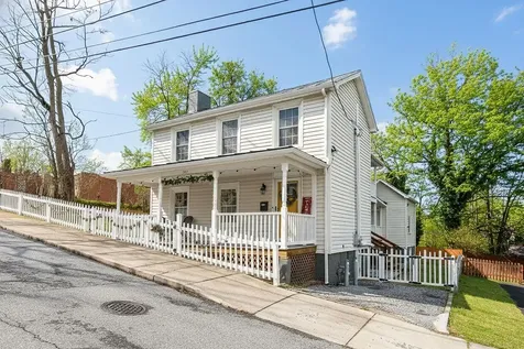 207 Reservoir Street Staunton VA 24401