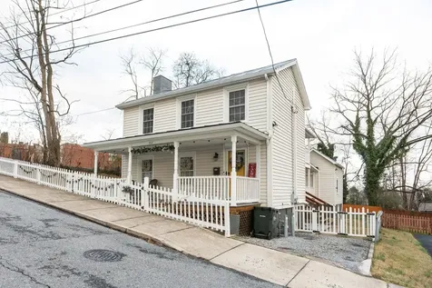 207 Reservoir Street Staunton VA 24401