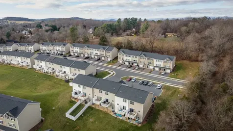 1079 Bluemoon Drive Rockingham VA 22801