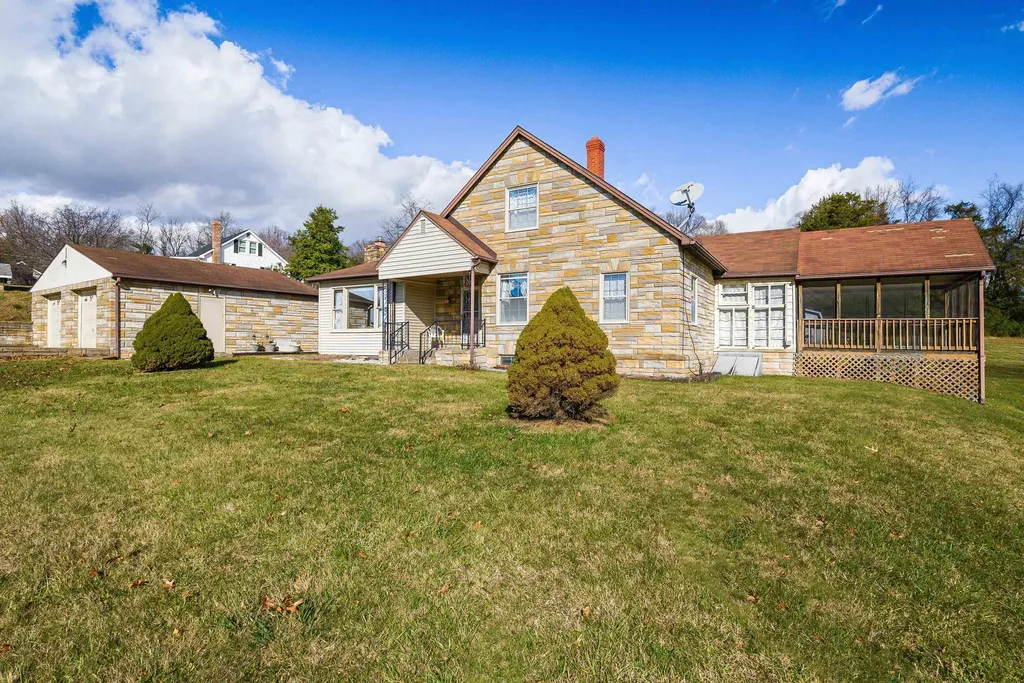 18753 Mount Pleasant Road Elkton VA 22827