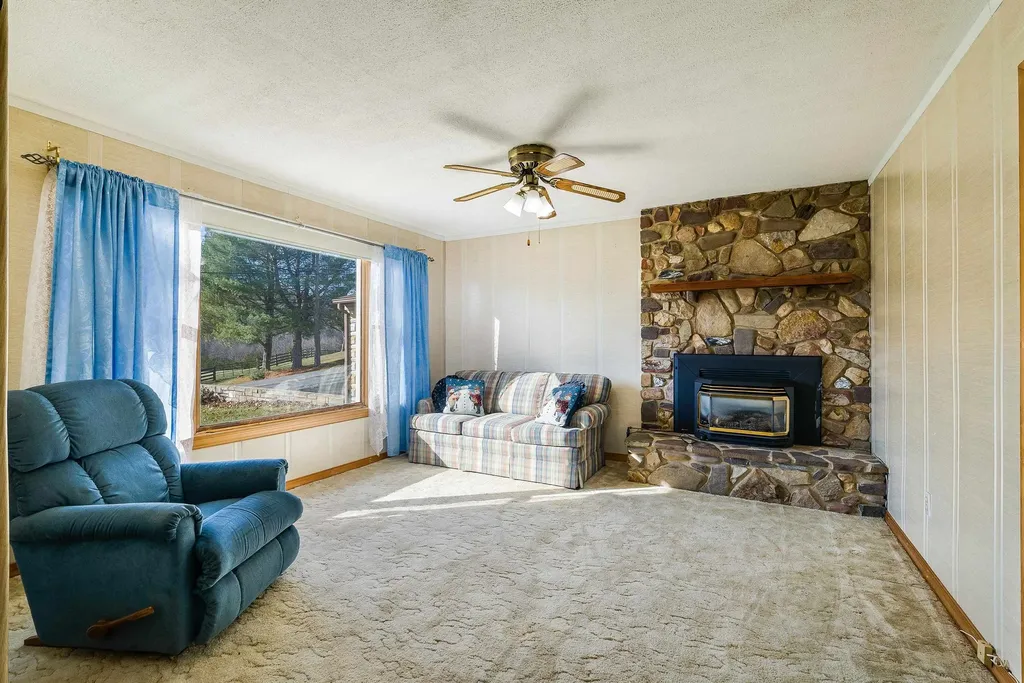 18753 Mount Pleasant Road Elkton VA 22827