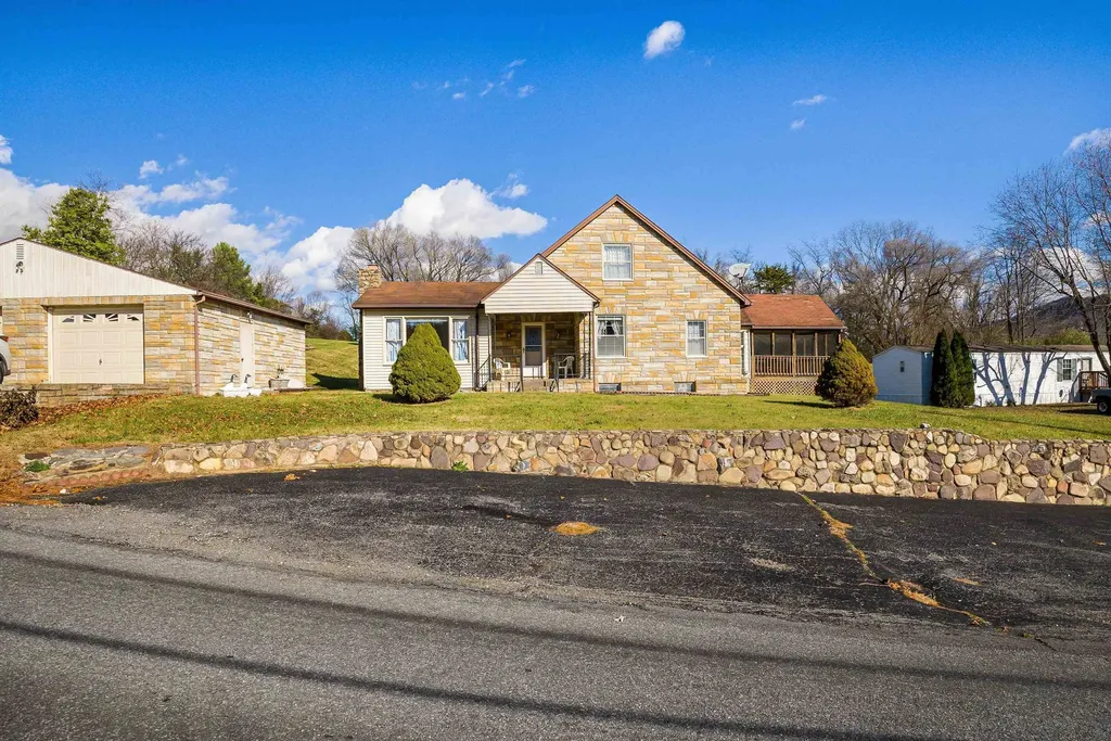 18753 Mount Pleasant Road Elkton VA 22827