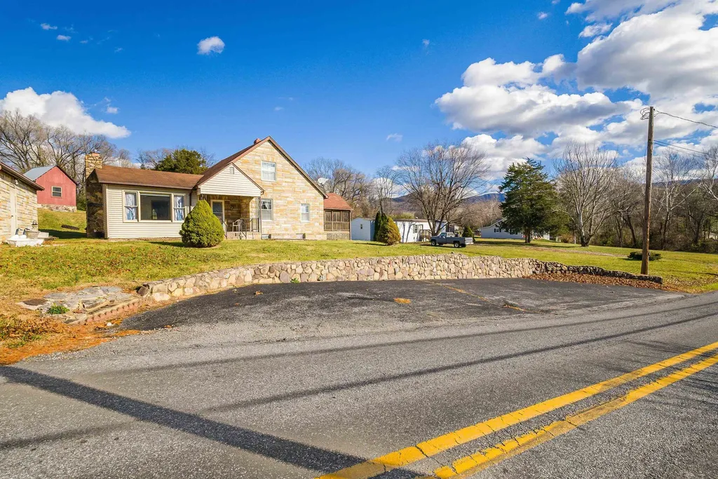 18753 Mount Pleasant Road Elkton VA 22827