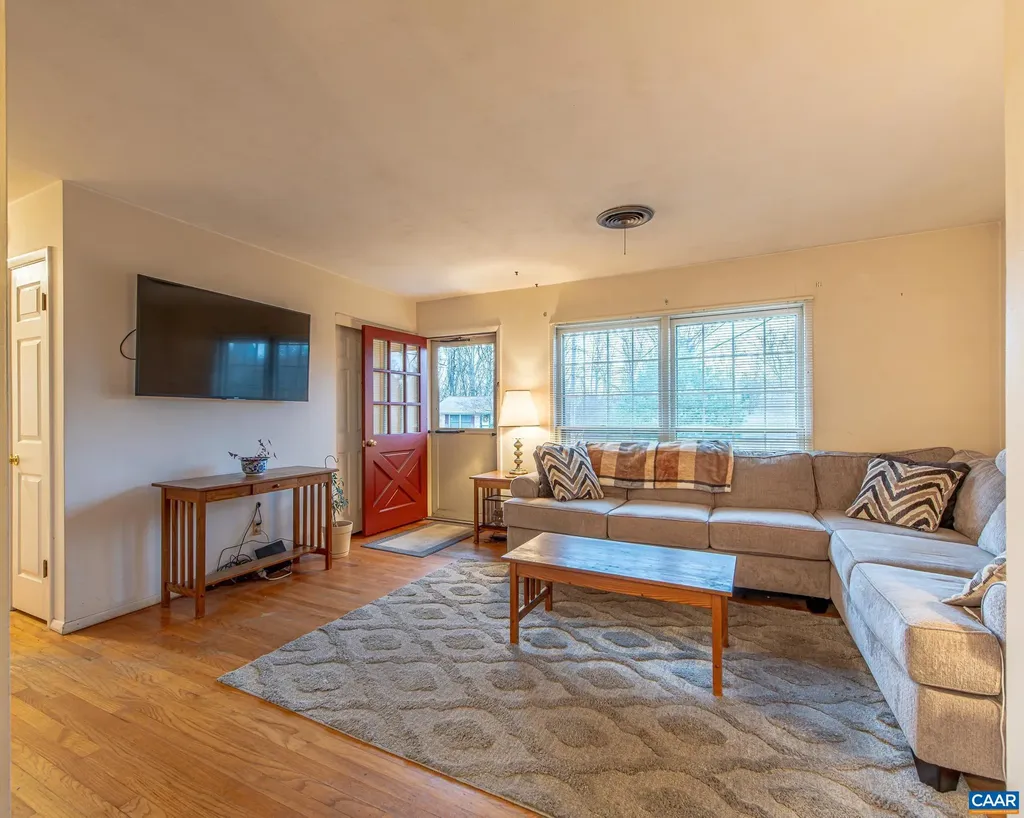 1211 Holmes Avenue Charlottesville VA 22901