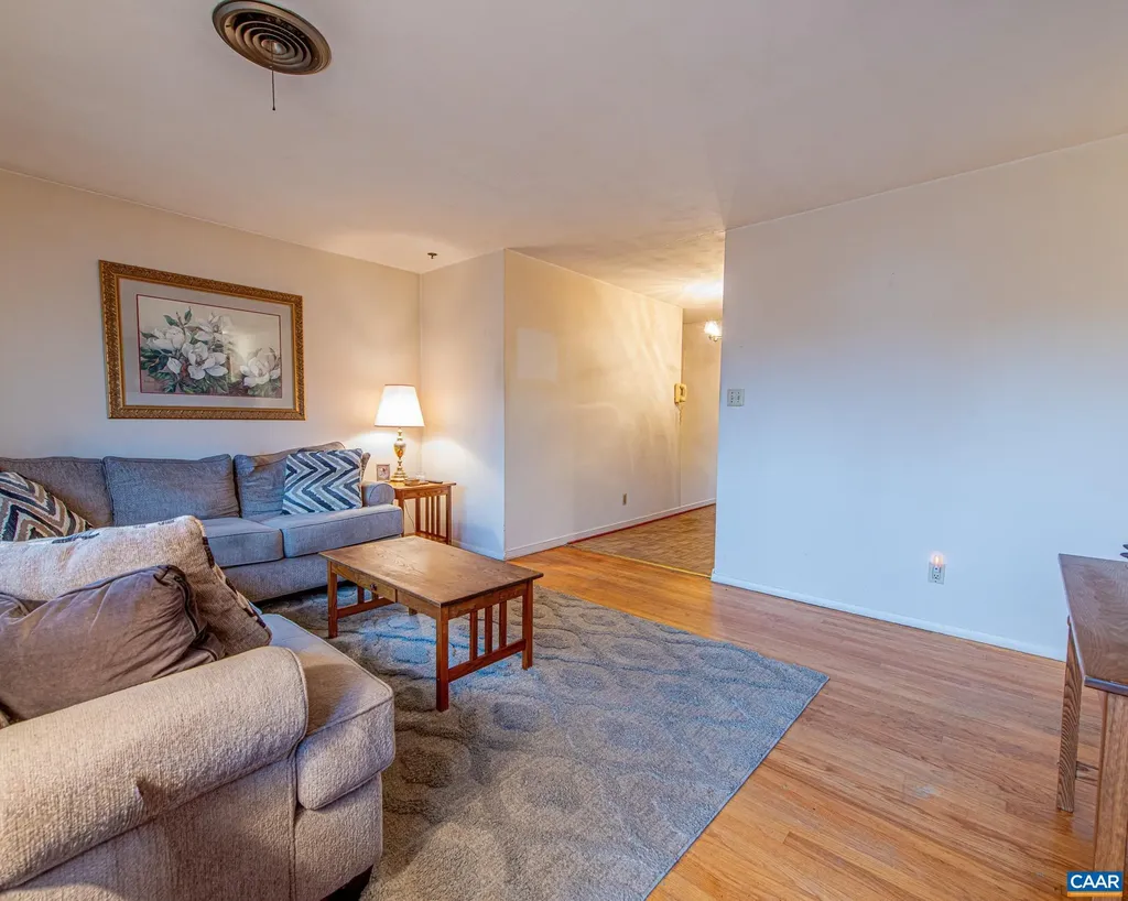 1211 Holmes Avenue Charlottesville VA 22901