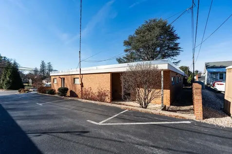 1305 13th Street Waynesboro VA 22980