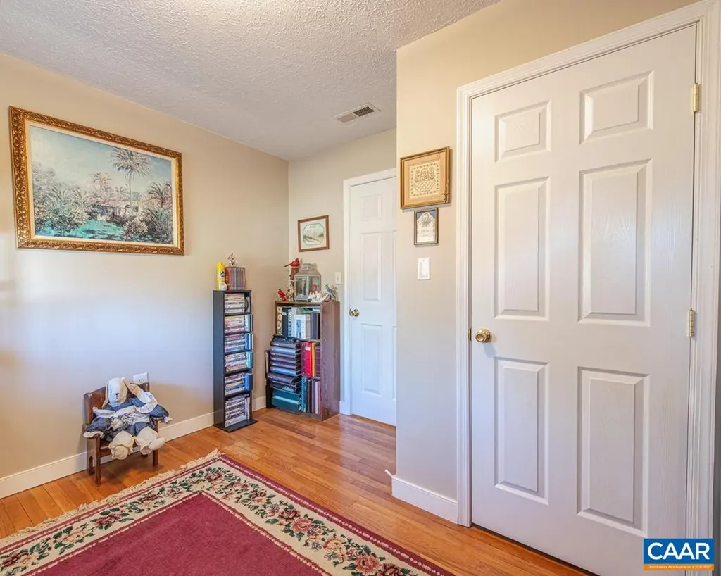 3483 West River Road Scottsville VA 24590