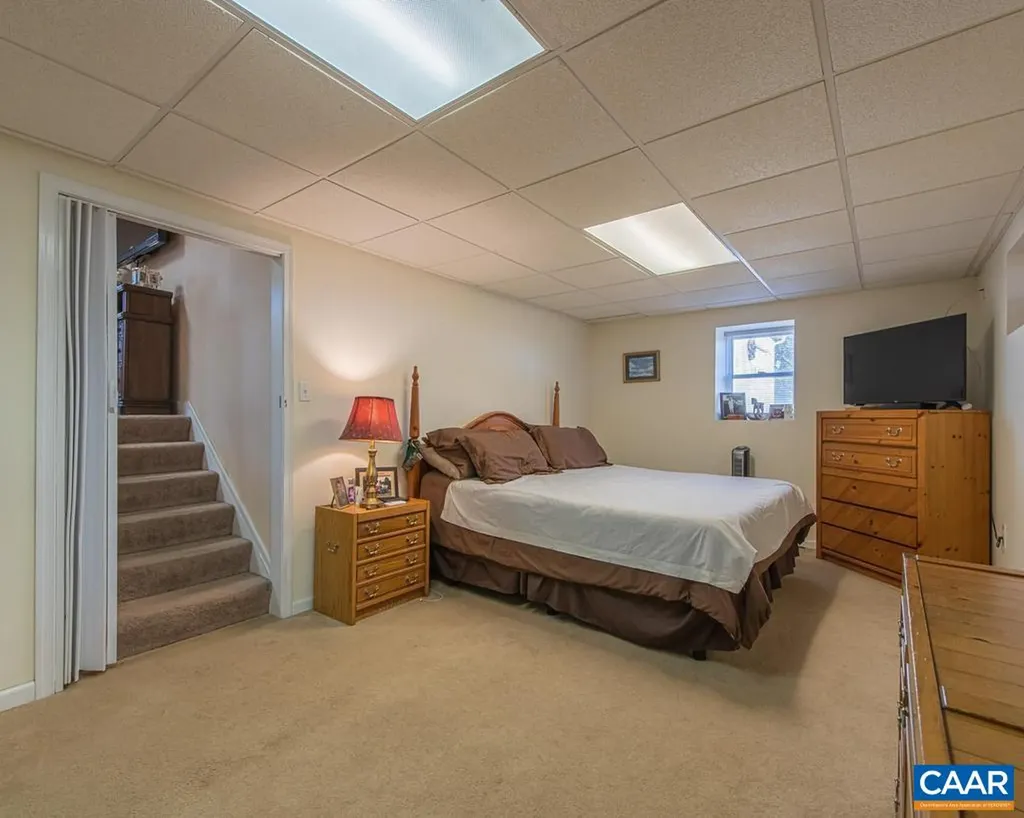 3483 West River Road Scottsville VA 24590