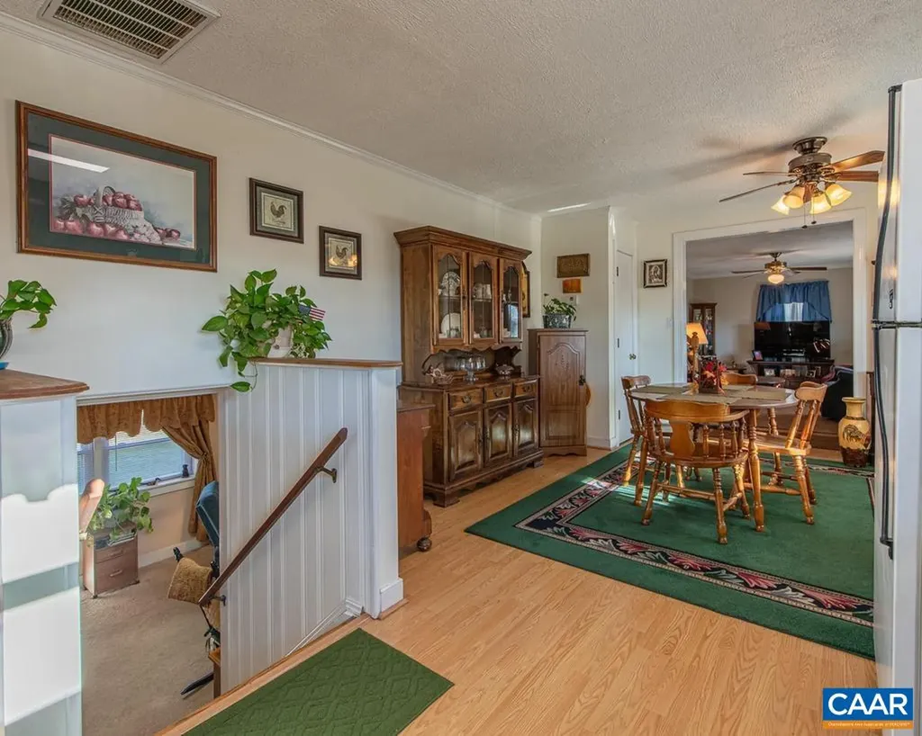 3483 West River Road Scottsville VA 24590