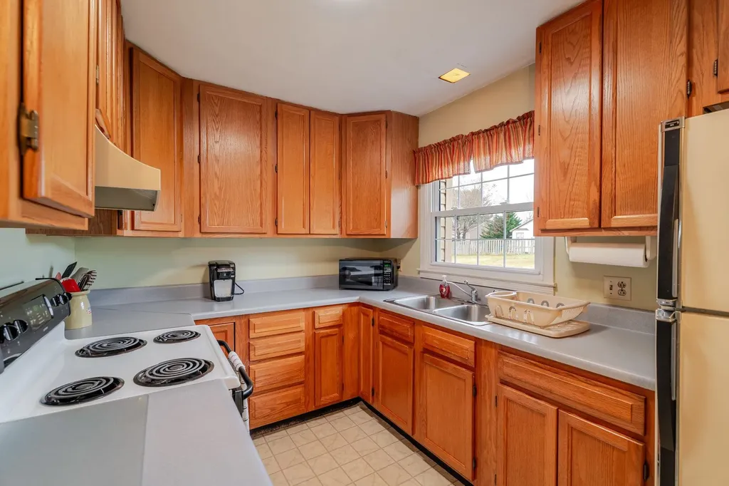 322 Summit Avenue W Elkton VA 22827