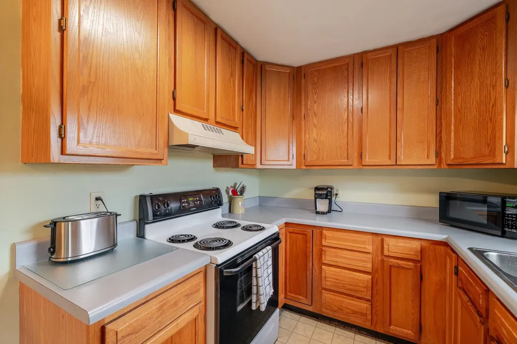 322 Summit Avenue W Elkton VA 22827