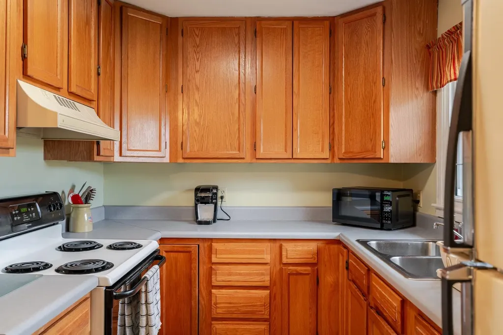 322 Summit Avenue W Elkton VA 22827