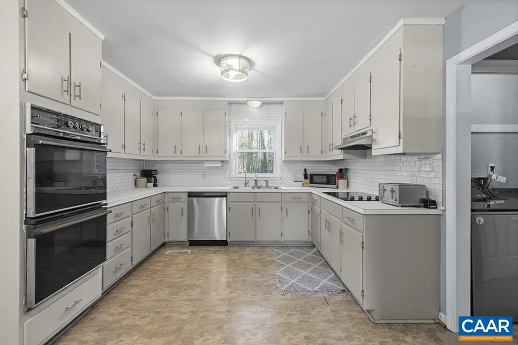 706 Zion Road Zion Crossroads VA 22942