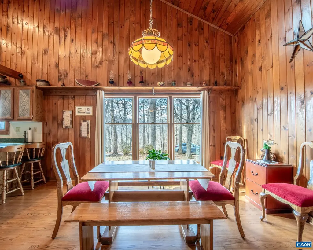 330 Eades Lane Lovingston VA 22949