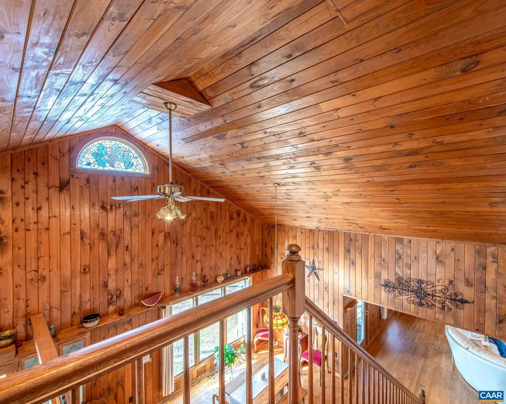 330 Eades Lane Lovingston VA 22949